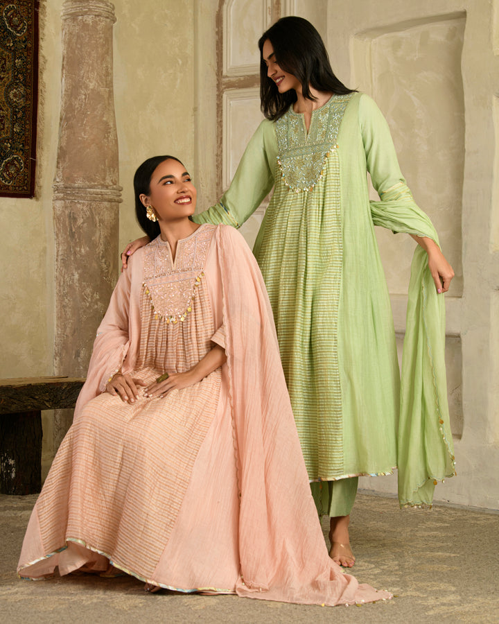 aarzoo anarkali set-pista green