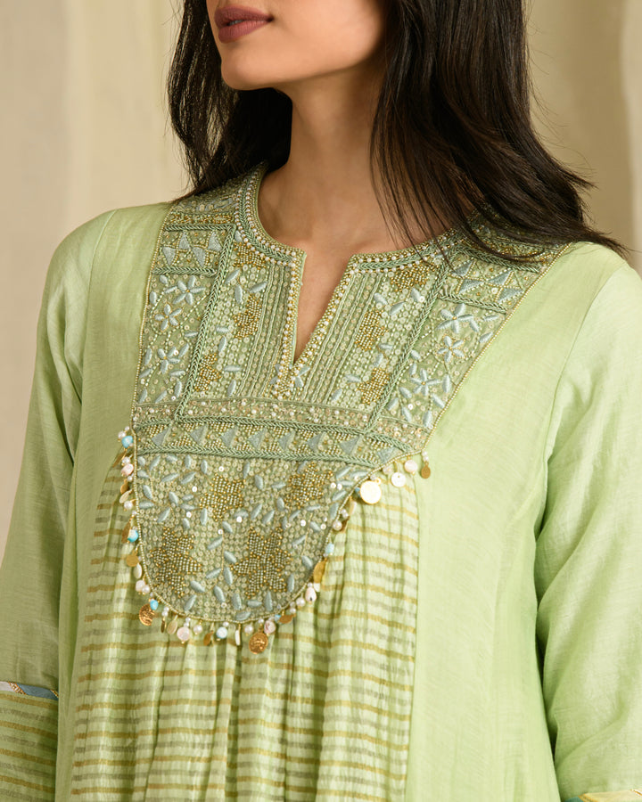 aarzoo anarkali set-pista green