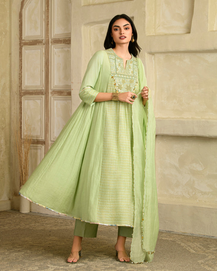 aarzoo anarkali set-pista green