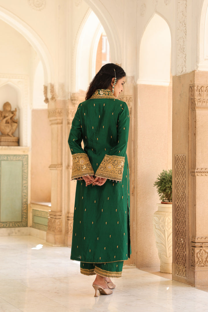 riwayat stand collar kurta set