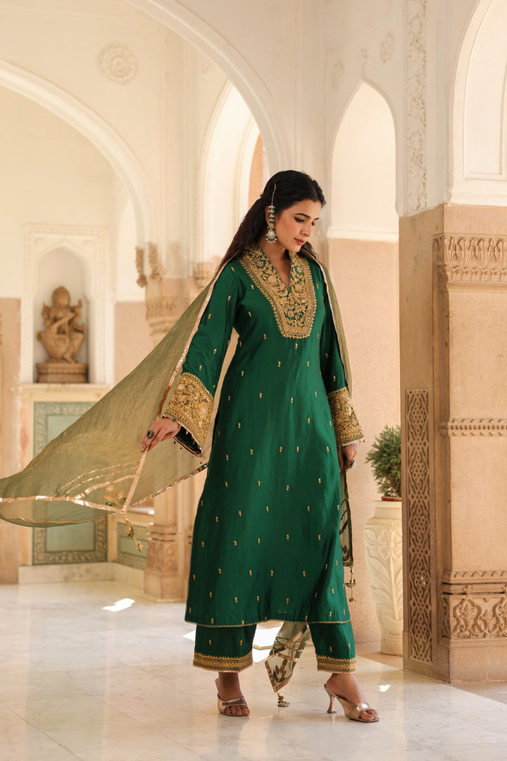 riwayat stand collar kurta set