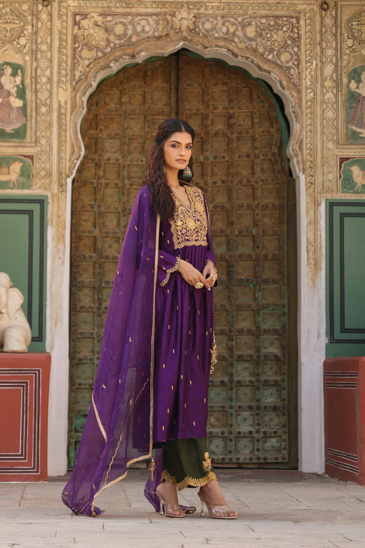 riwayat overlap frockstyle kurta set