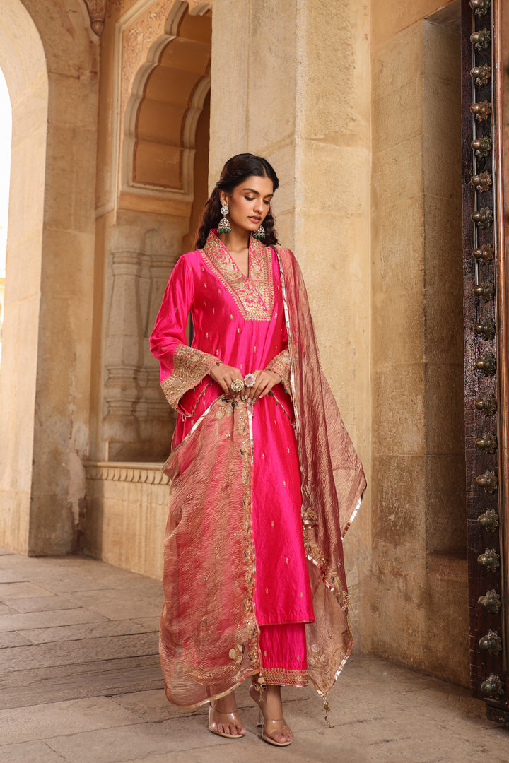 riwayat stand collar kurta set