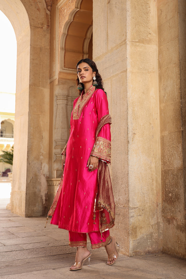 riwayat stand collar kurta set