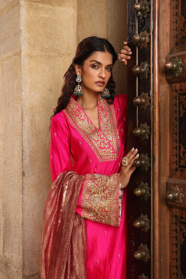 riwayat stand collar kurta set