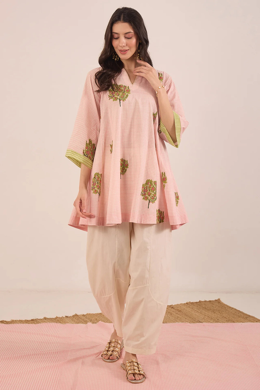 Cotton Check Apple Tree V-neck Top With Boat Pants Coord Set - Pink