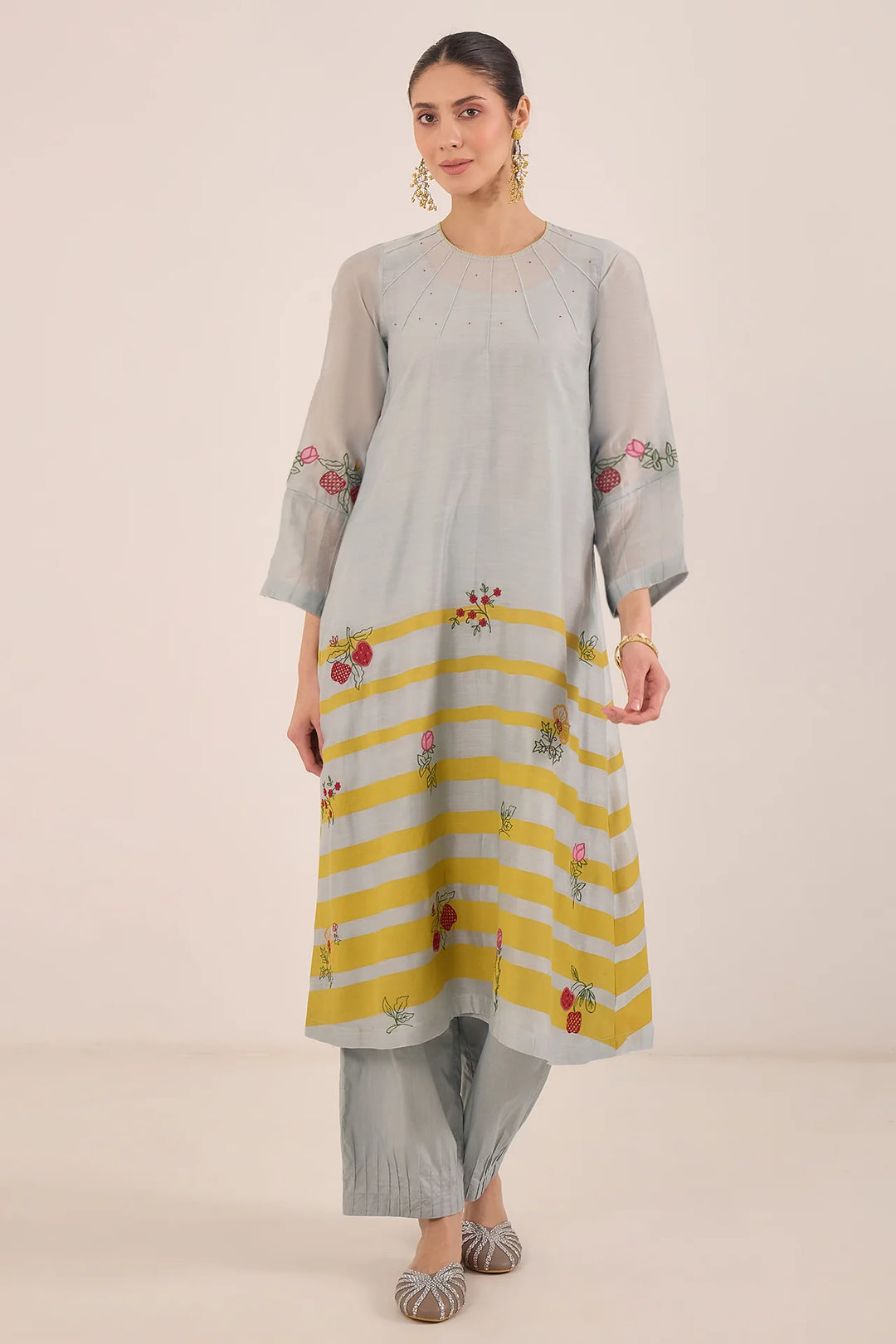 Chinar: Chanderi Floral Embroidery With Stripes Kurta Set - Powder Blue