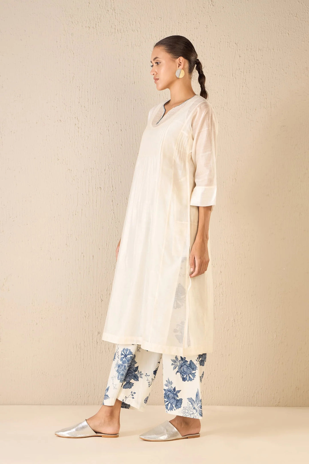 Floral Odyssey: Ivory Pintuck Choga Set