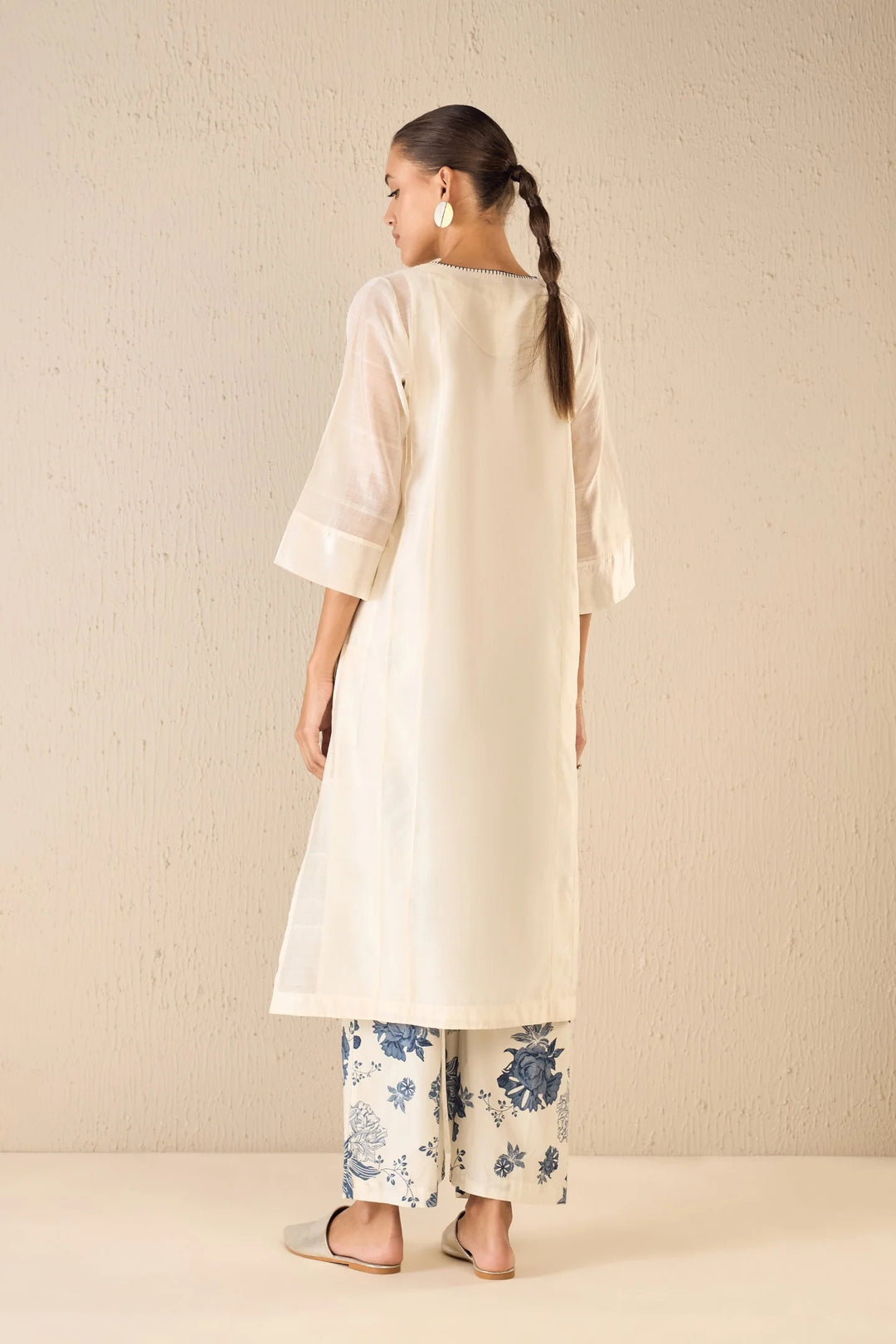 Floral Odyssey: Ivory Pintuck Chanderi Choga Set