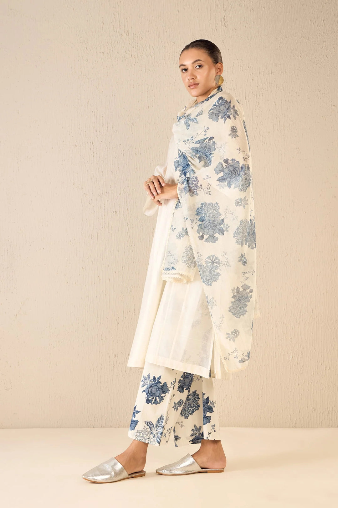 Floral Odyssey: Ivory Pintuck Chanderi Choga Set