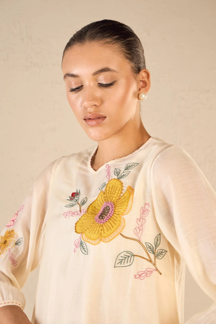 Petal Patch: Ivory Floral Applique Kurta Set