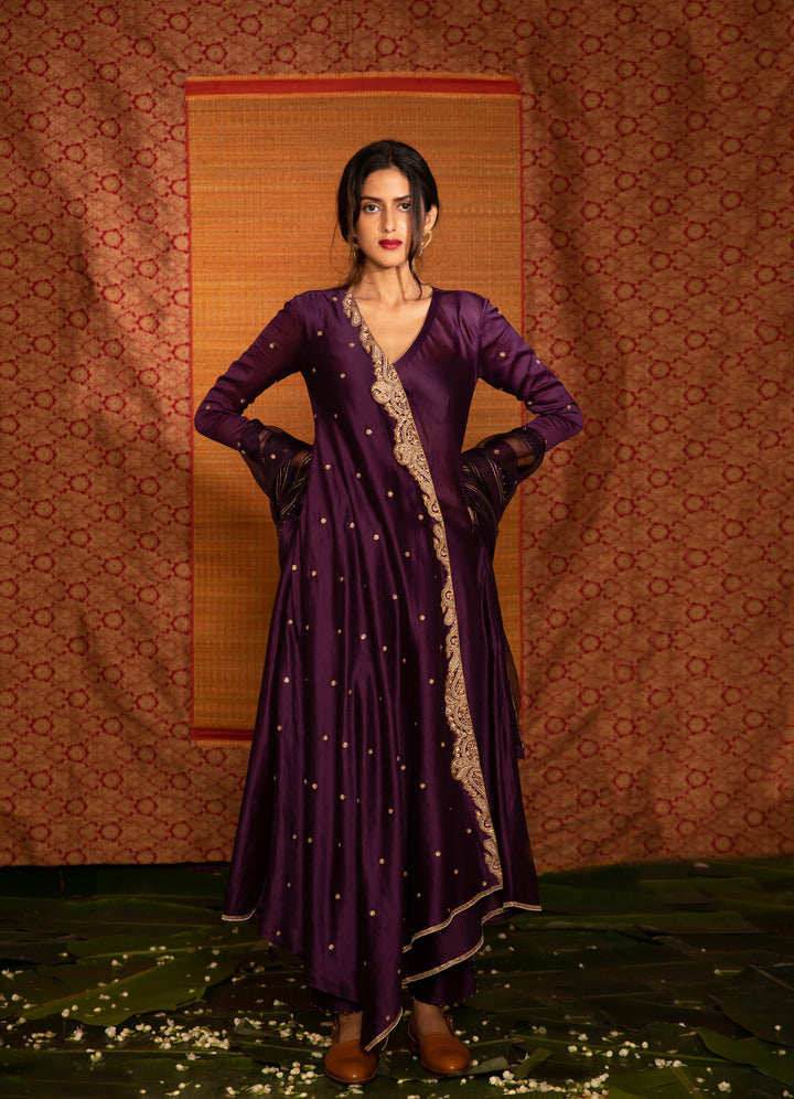 varna hand embroidered crossover kurta set