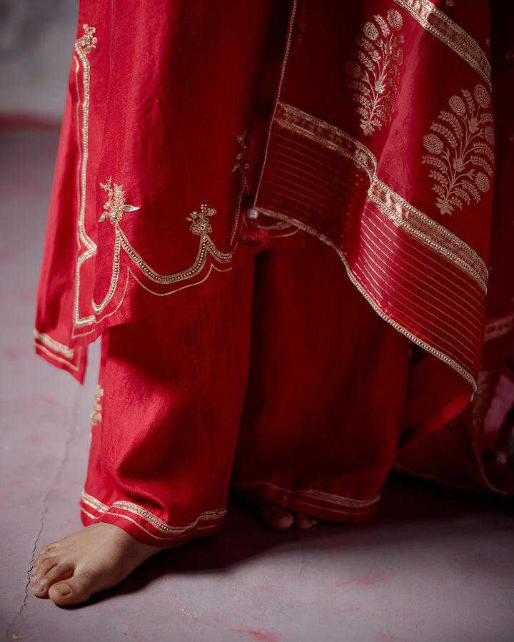 red a-line kurta set