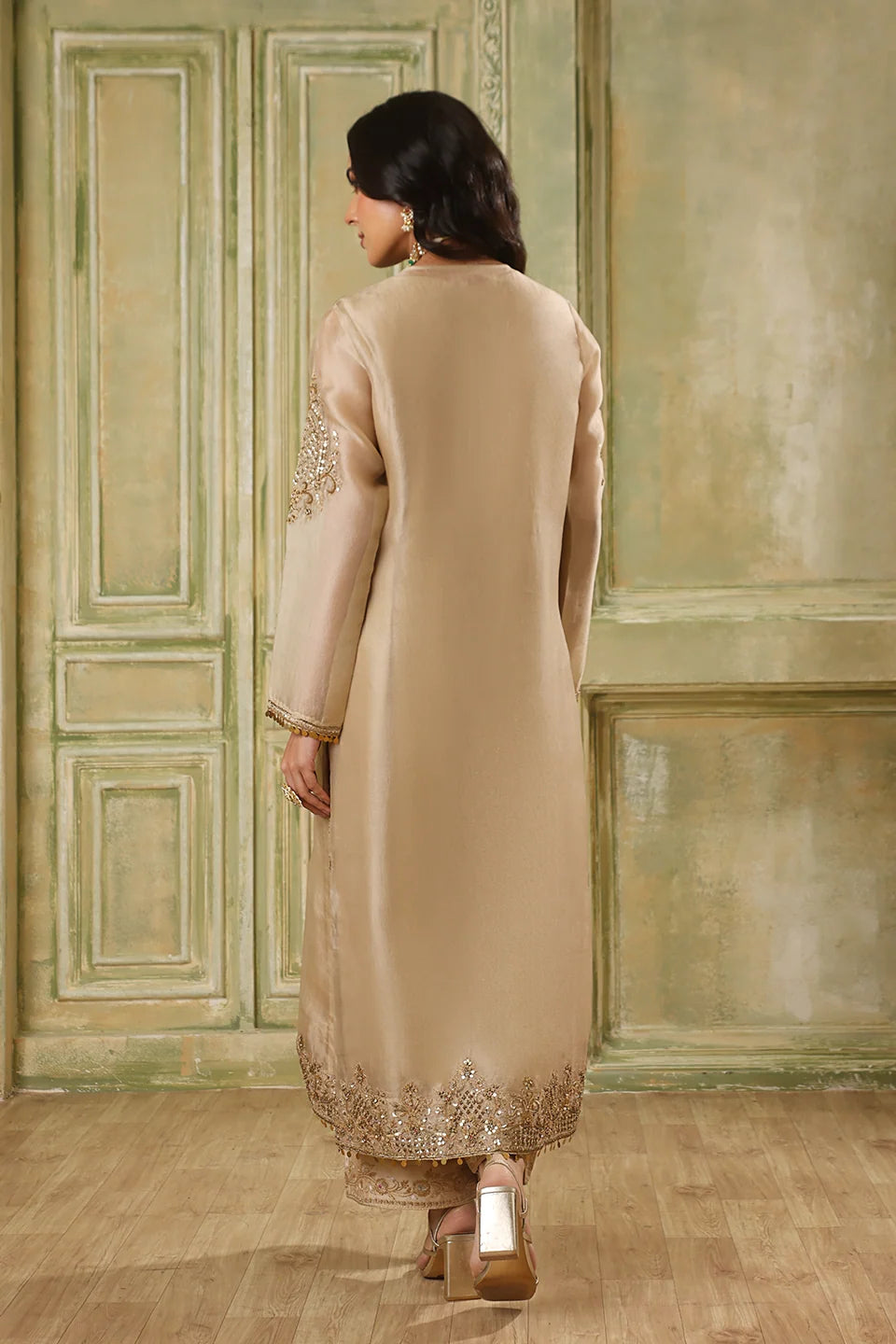 Zar-Rang Ivory Straight Kurta Set
