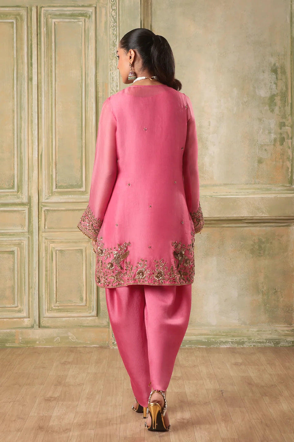 Zar-Rang Pink Heavy Short Kurta Set