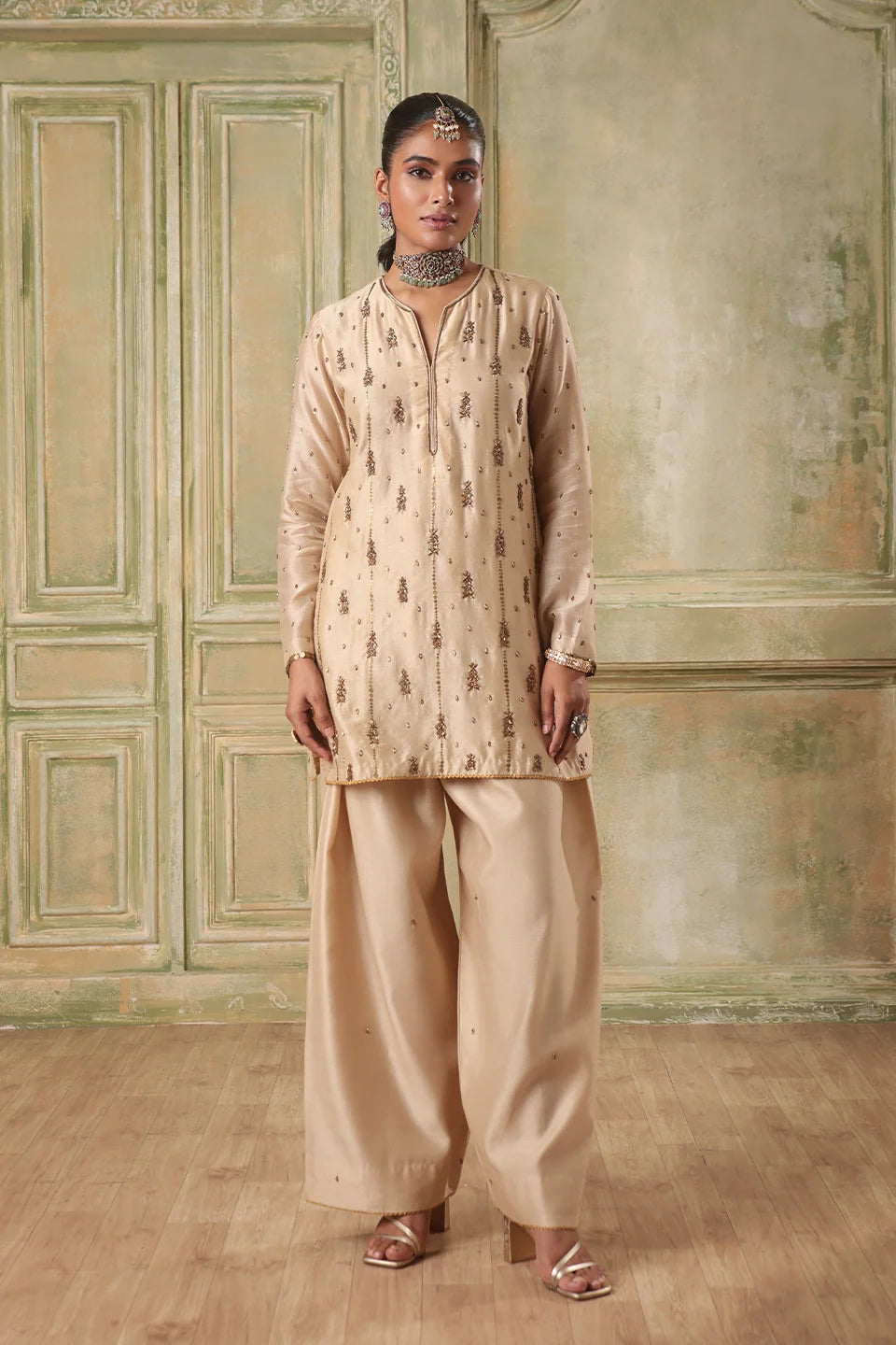 Zar-Rang Ivory Buti Kurta Set