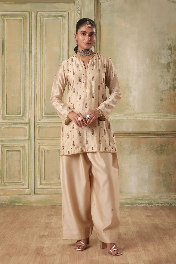 Zar-Rang Ivory Buti Kurta Set