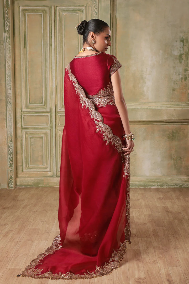 Zar-Rang Maroon Scallop Border Saree Set