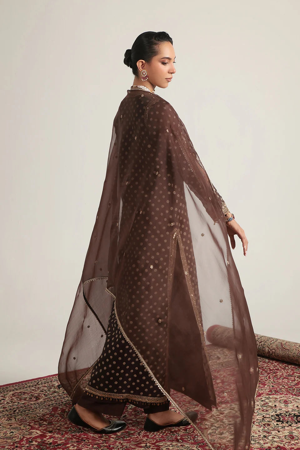 Zar-Rang Brown Buti Kurta Set