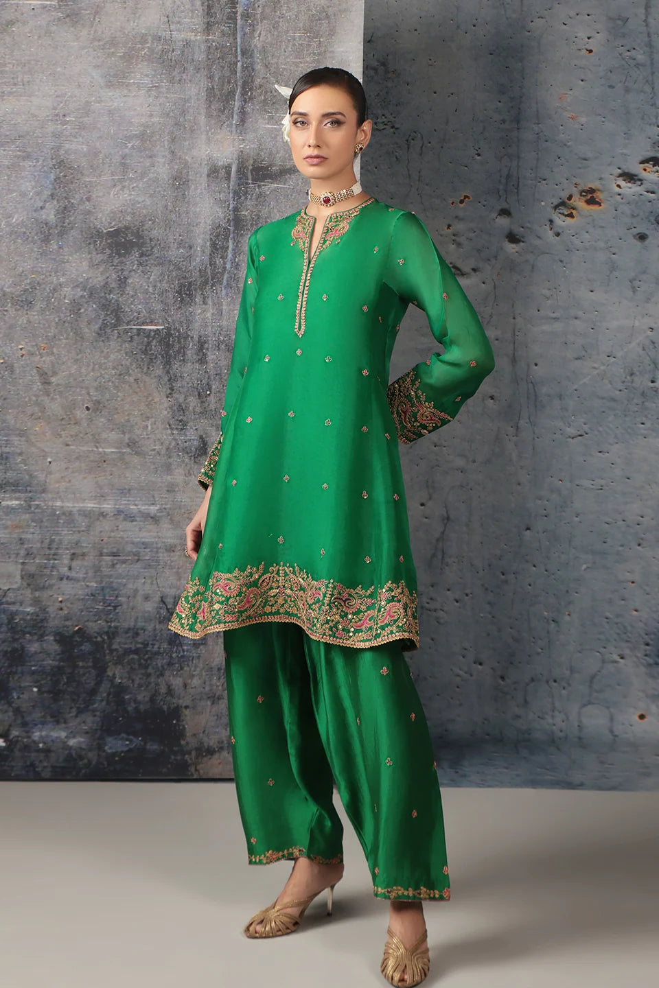 Zar-Rang Green Short Pheran Kurta Set