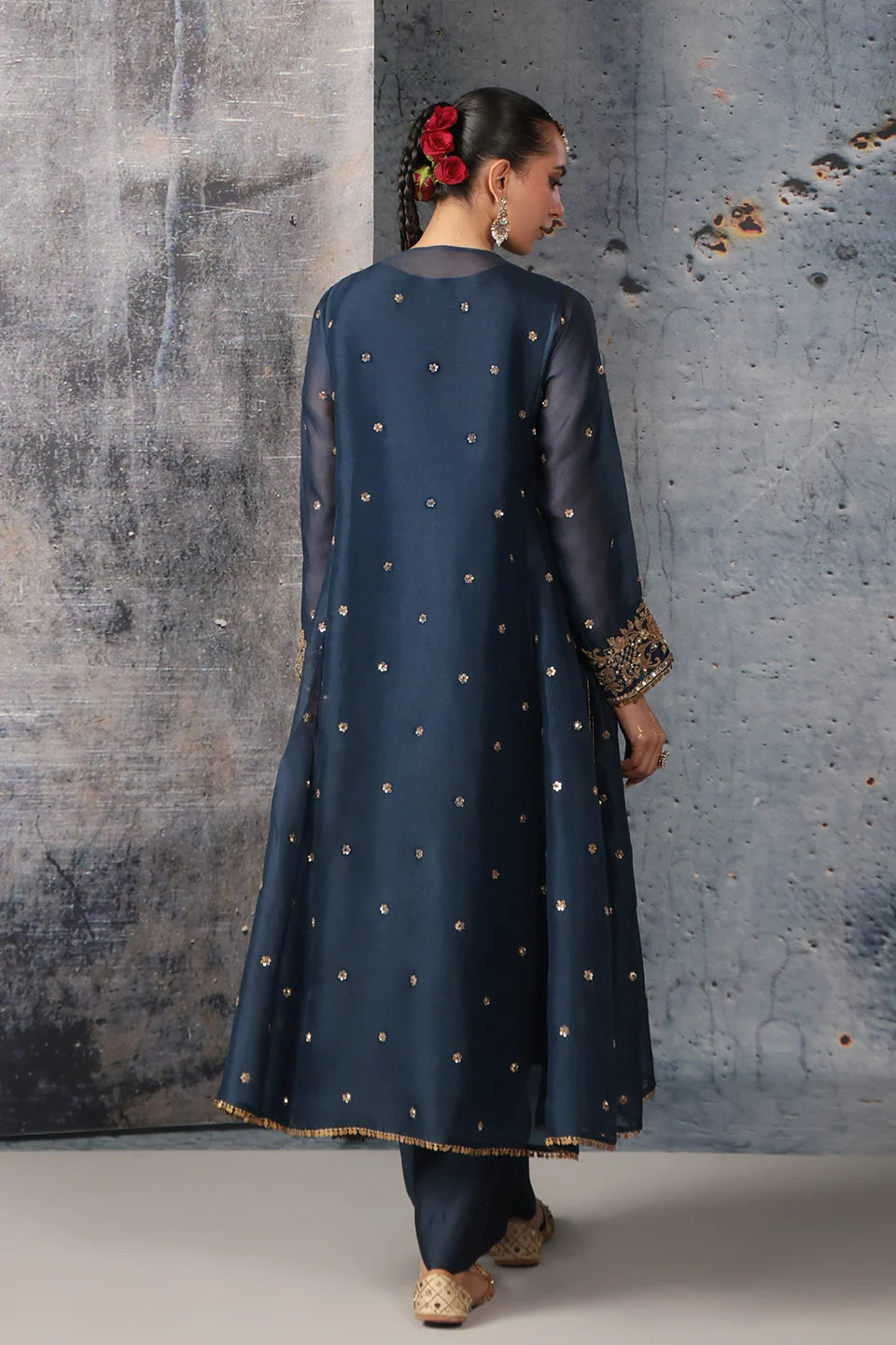 Zar-Rang Blue Long Pheran Kurta Set