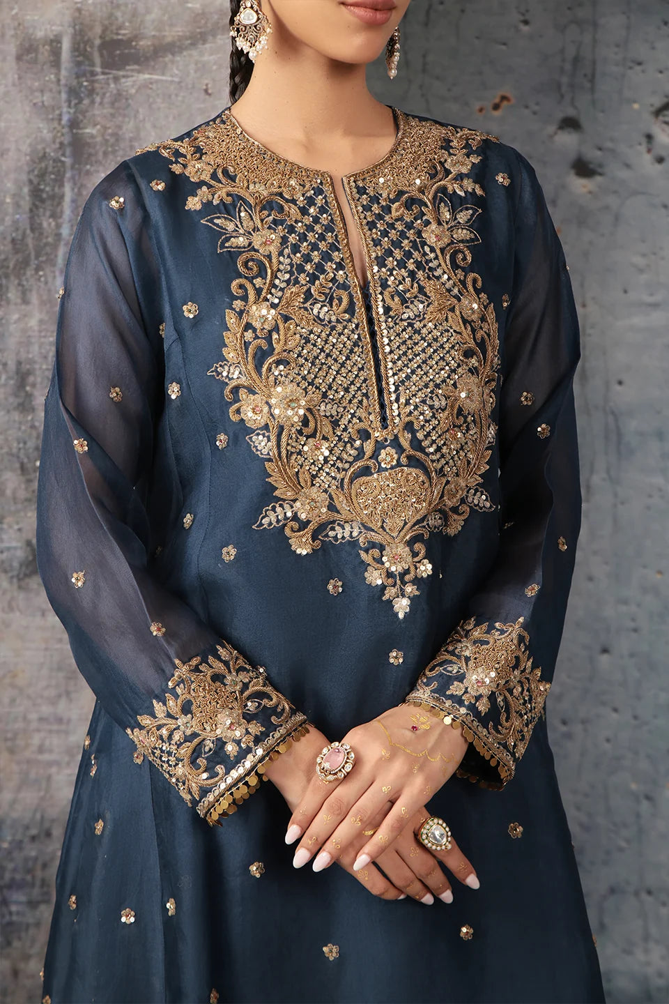 Zar-Rang Blue Long Pheran Kurta Set