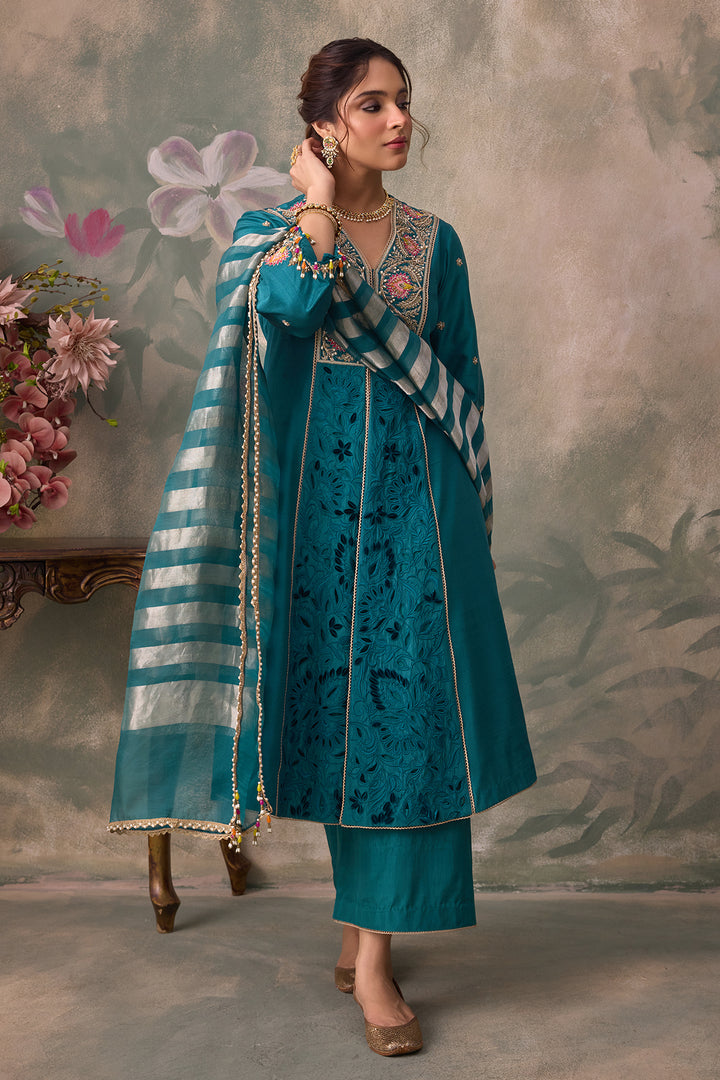 Saanjh Kurta Set