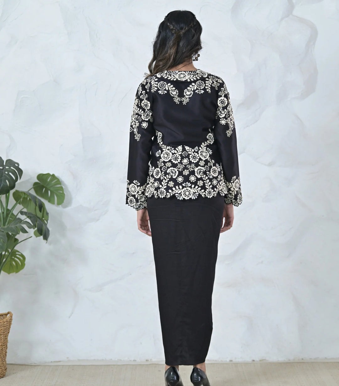 Monochrome Phool-Patti Jacket And Pleated Skirt Set
