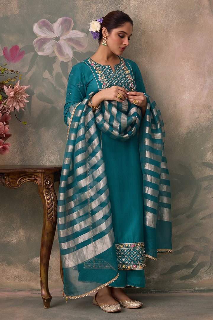 Nayab Kurta Set