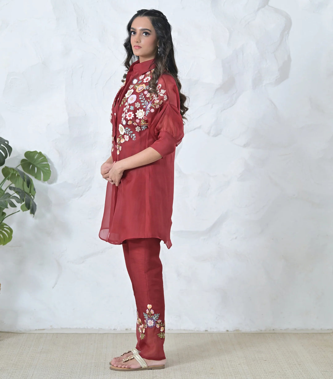 Phool-Patti Tunic Set With Embroidered Pants