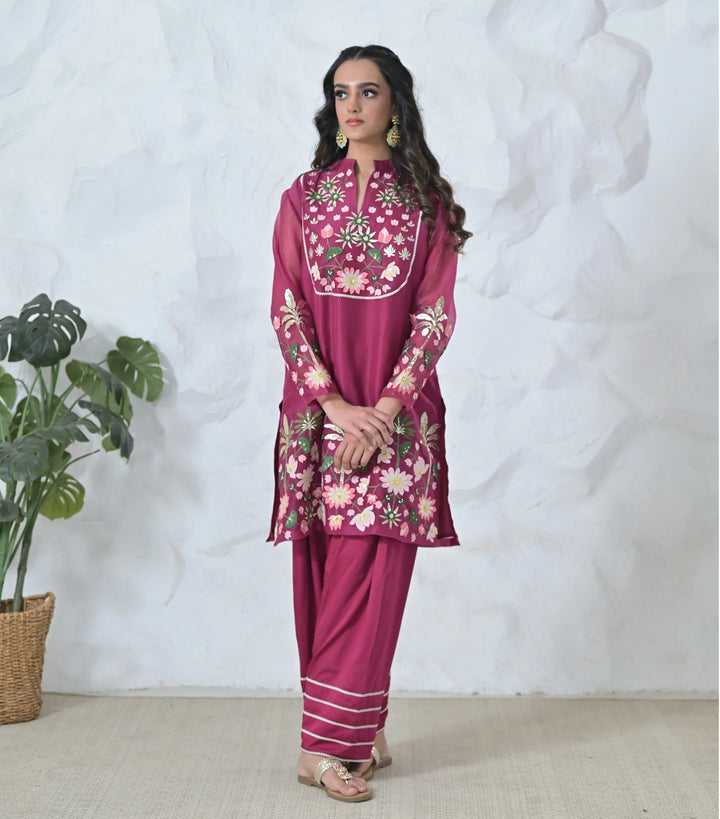 Pichwai Tunic & Farsi Pant Set