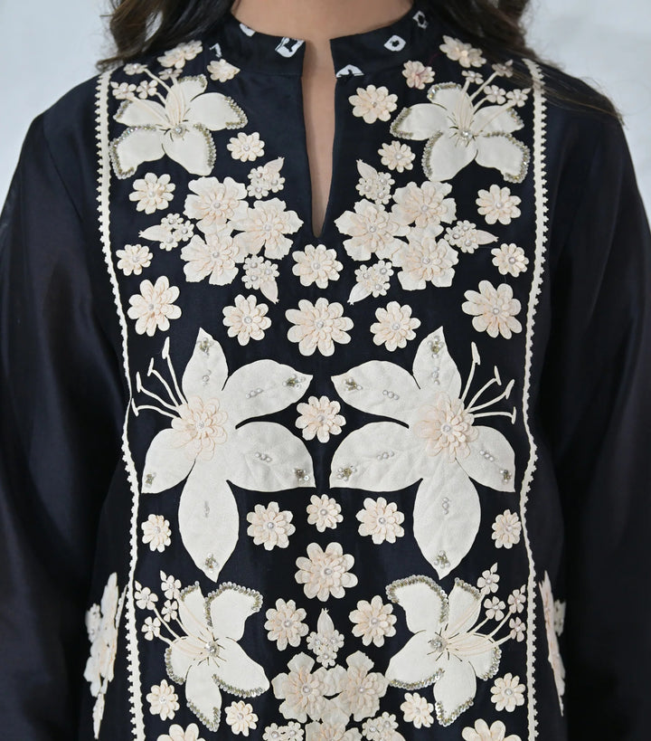 Ivory Garden Tunic & Farsi Pant Set With Bandhani Dupatta