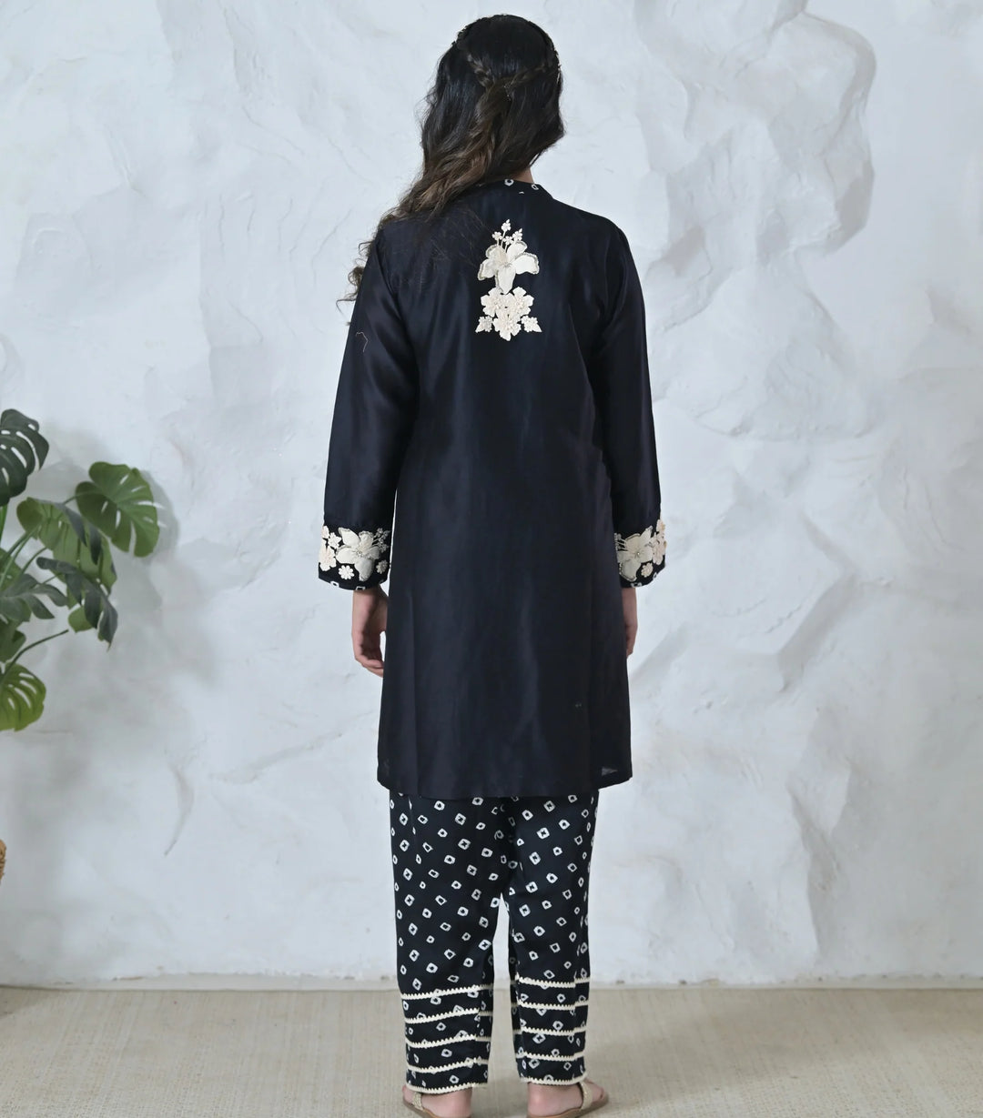 Ivory Garden Tunic & Farsi Pant Set With Bandhani Dupatta
