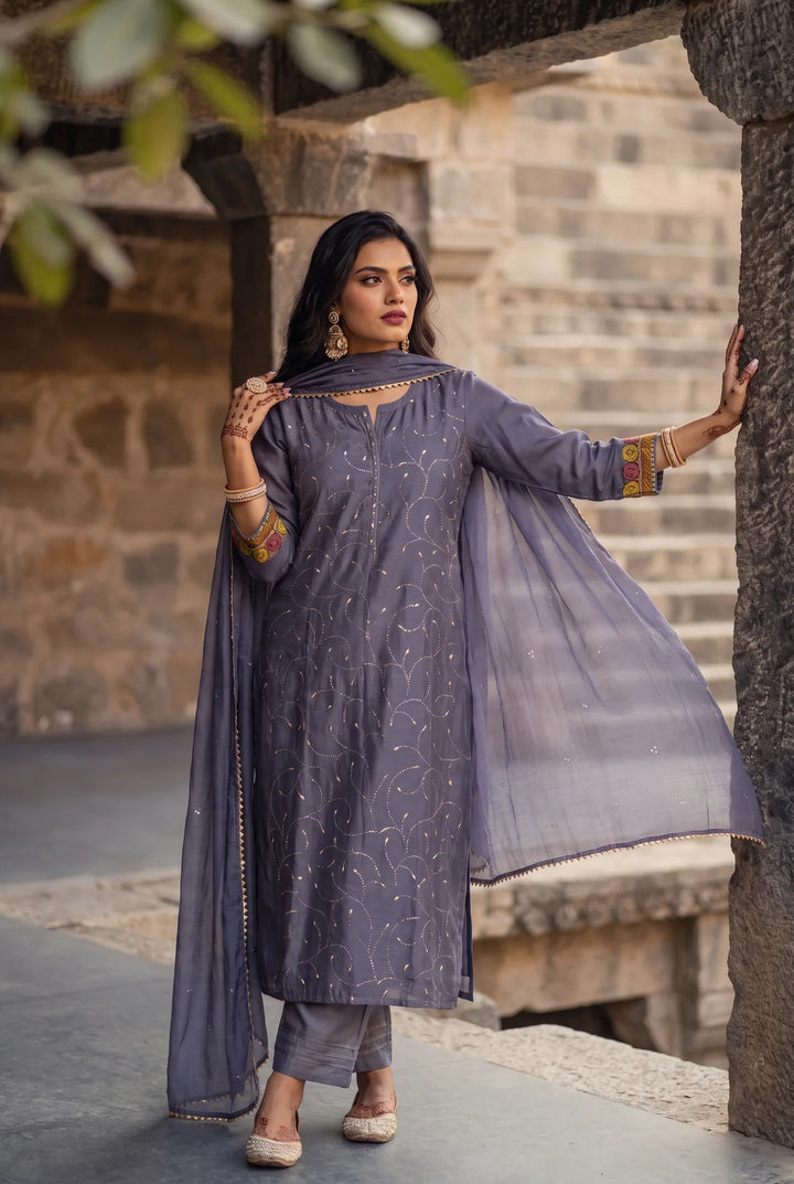 Yaira Mul Chadneri Kurta Set in Dark Purple Grey