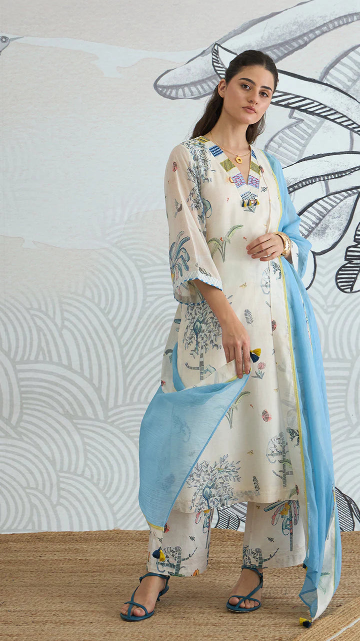 Jungle V-neck Kurta Set