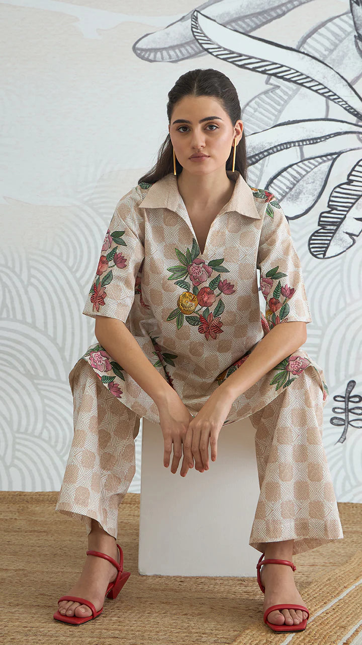 Beige Check Flower Box Pleat Dress With Pants