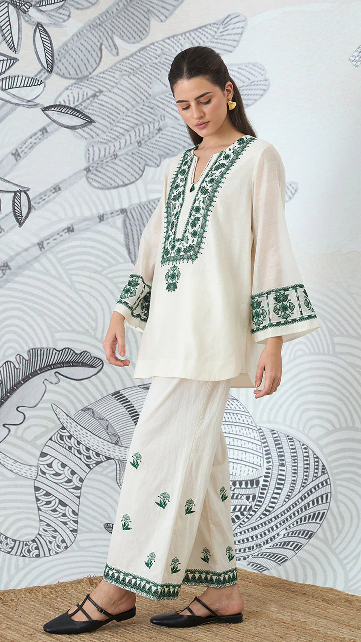 Green Yoke Embroidery Short Tunic With Pants