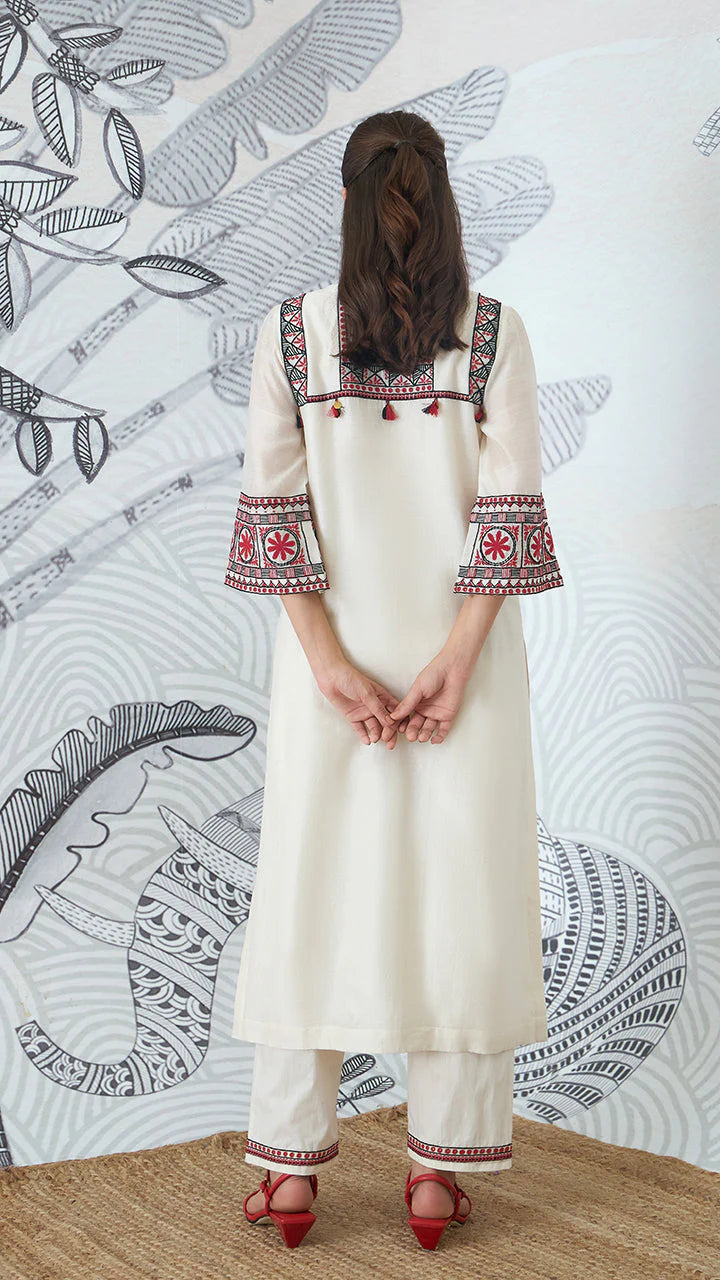 Ivory Embroidery Kurta Set