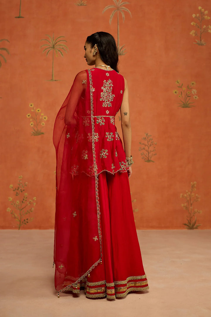 Yuvika Sharara Set