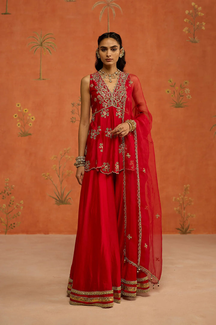 Yuvika Sharara Set