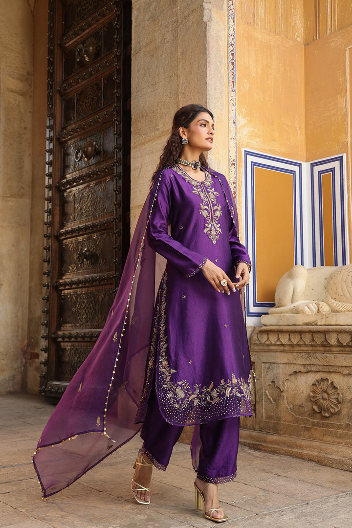 riwayat heavy long kurta set