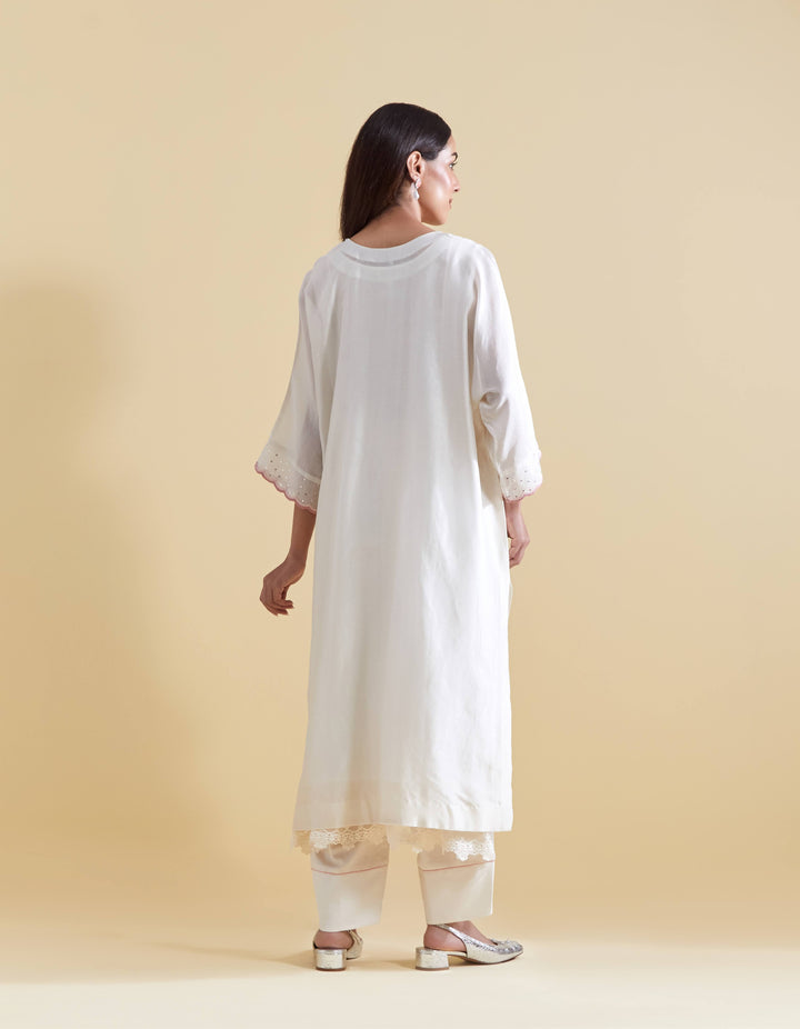 Ivory Kurta Set in Chanderi Floral Embroidery in Ivory and Pink