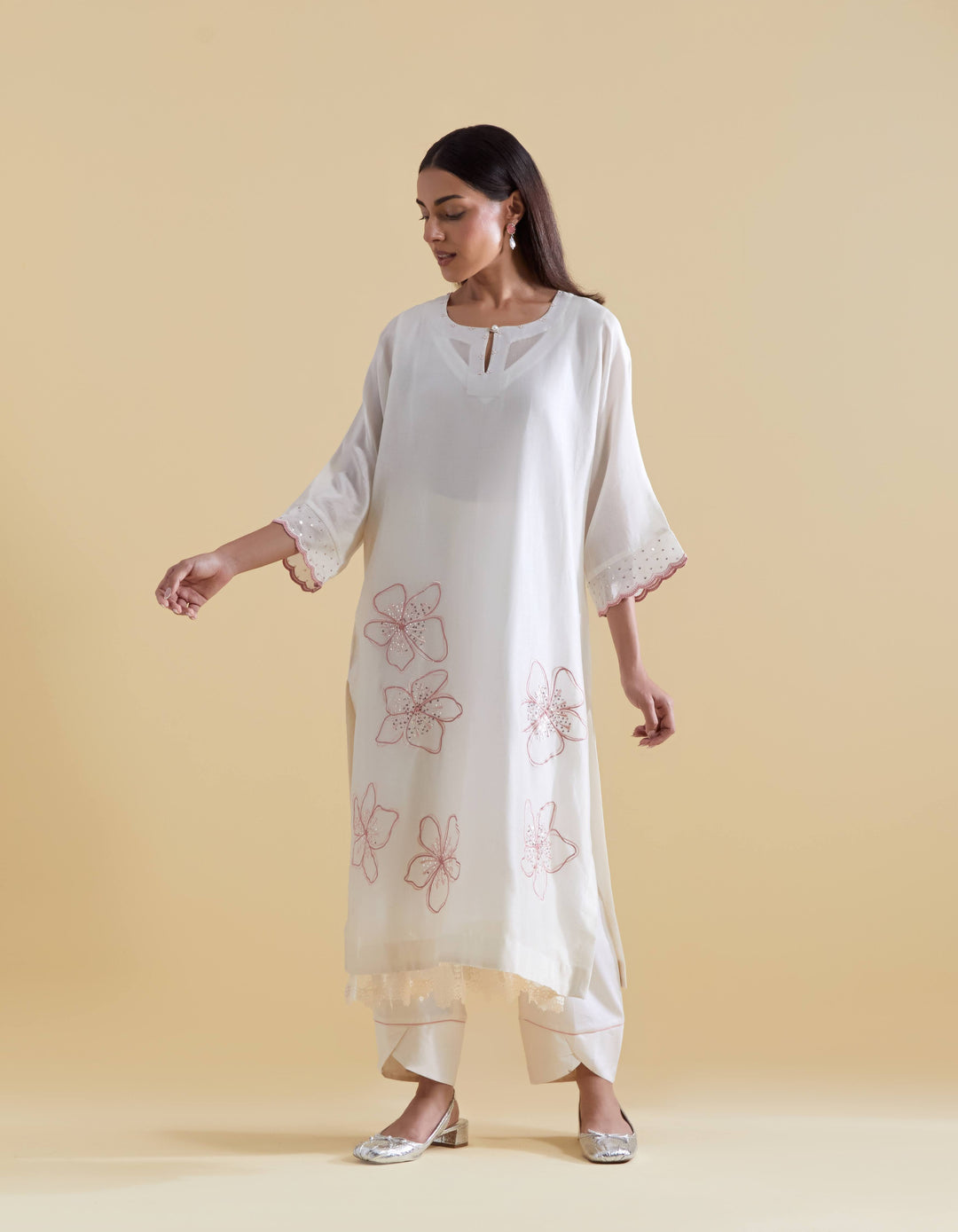 Ivory Kurta Set in Chanderi Floral Embroidery in Ivory and Pink
