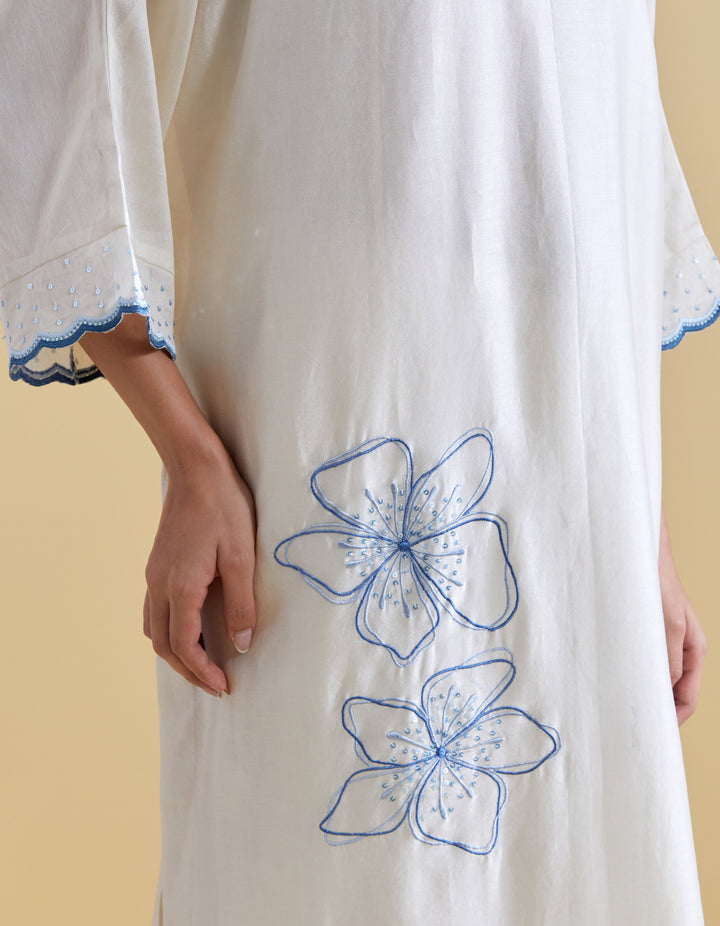 Ivory Kurta Set in Chanderi Floral Embroidery in Ivory and Blue