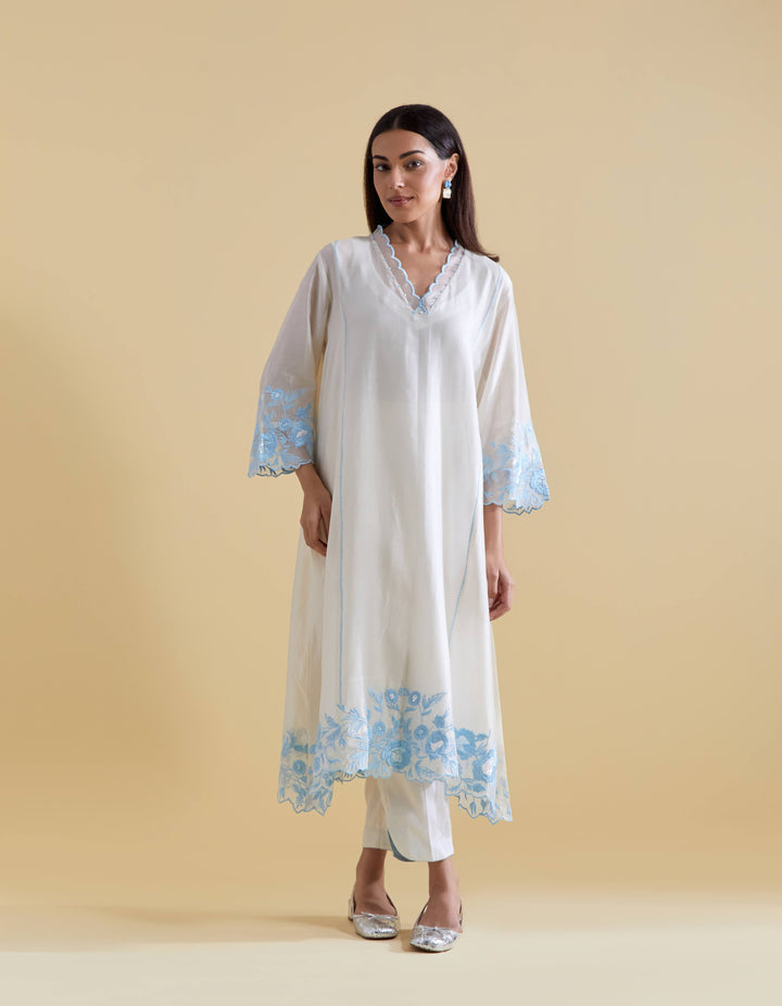 Ivory V Scallopped Neck Kurta Set with Floral Thread Embroidery in Blue