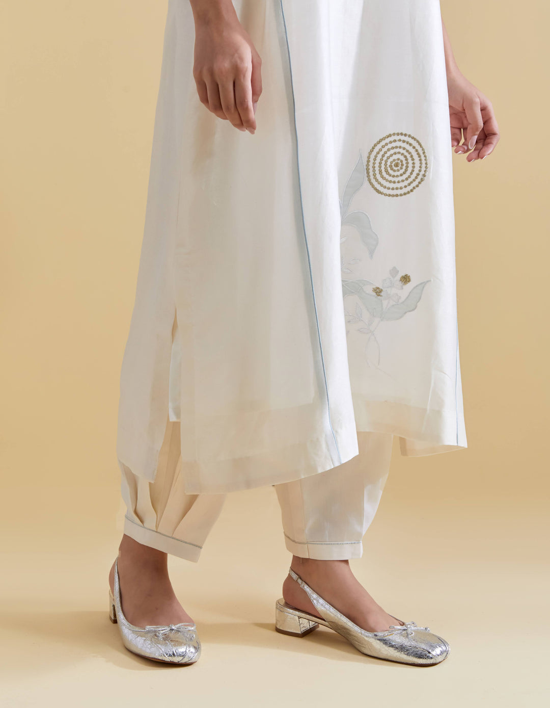 Appliquéd Organza Embroidery in Blue  on Ivory Chanderi Kurta Set