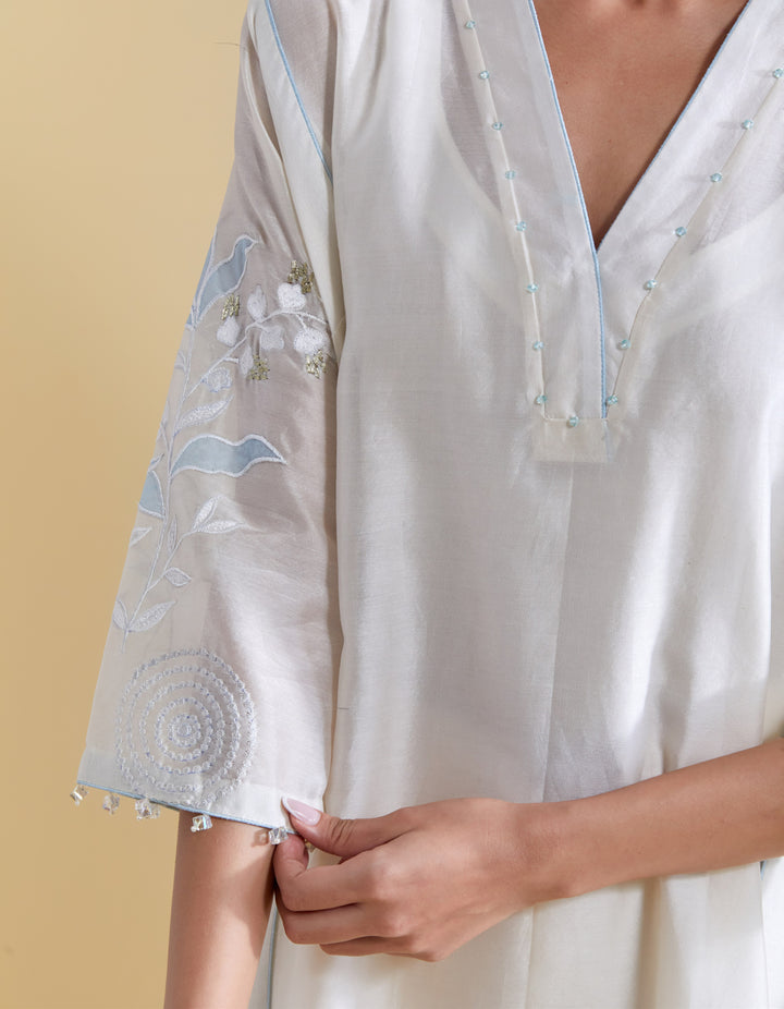 Appliquéd Organza Embroidery in Blue  on Ivory Chanderi Kurta Set