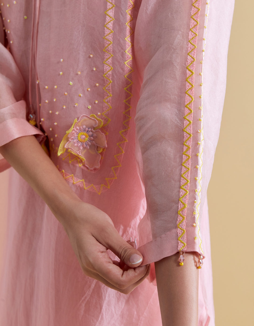 Pink 3D Floral Kurta and Pants Set