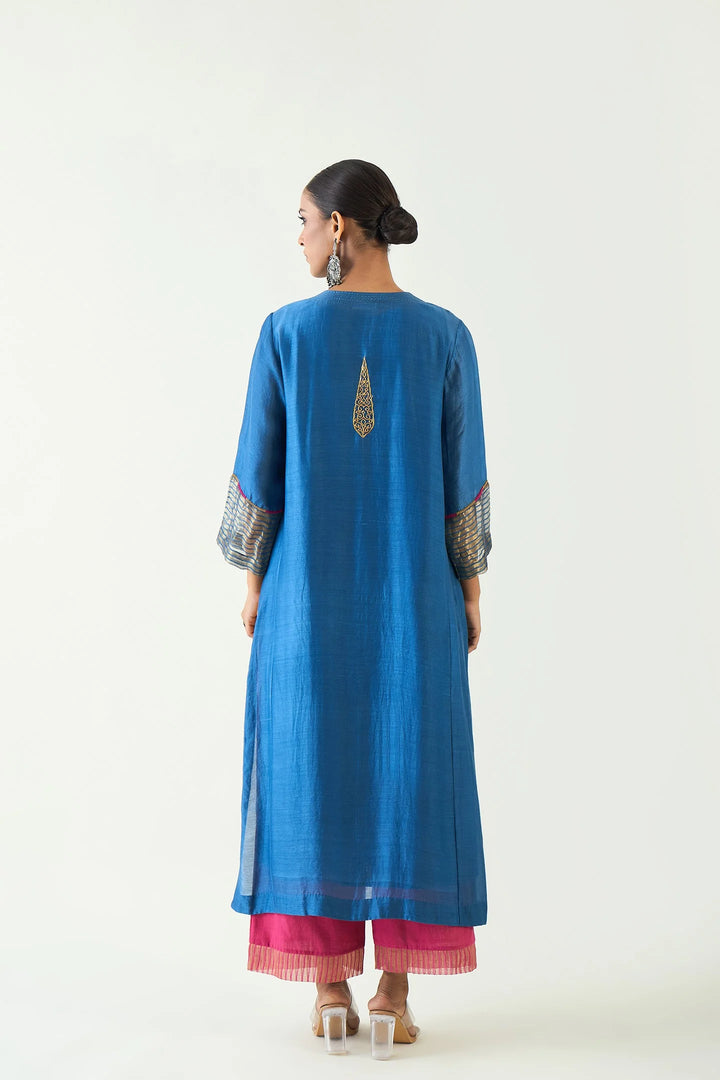 Leela: Cotton silk Cypress Choga set - Blue and Pink