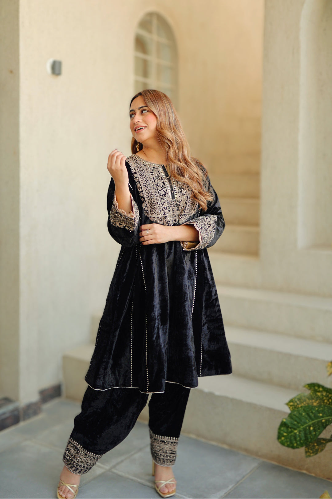 nisreen- short kalidaar chauga with salwar